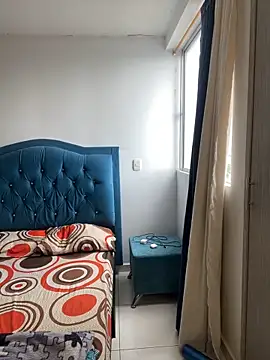 Snapshot of Leonarrrd_01 chatting on October 19, 8:11 pm Leonarrrd 01 online show from October 19, 8:11 pm