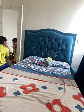 Snapshot of Leonarrrd_01 chatting on September 23, 8:27 pm Leonarrrd 01 online show from September 23, 8:27 pm