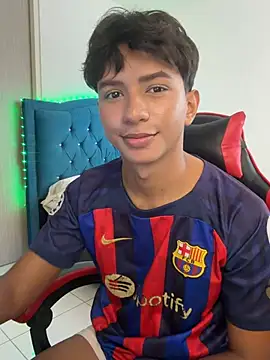 Leonarrrd 01 online show from March 6, 9:43 pm