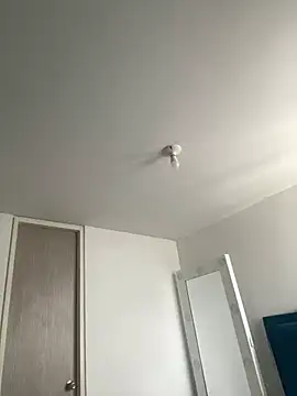 Snapshot of Leonarrrd_01 chatting on March 9, 7:59 pm Leonarrrd 01 online show from March 9, 7:59 pm