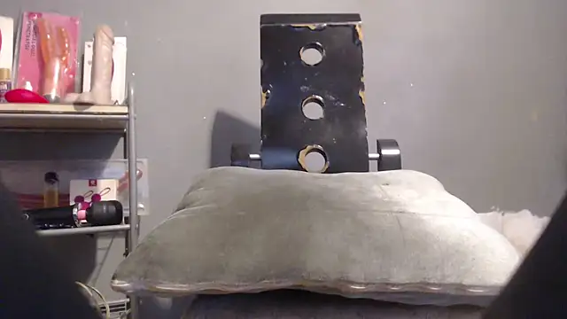 Amazing12inch online show from November 15, 8:02 pm