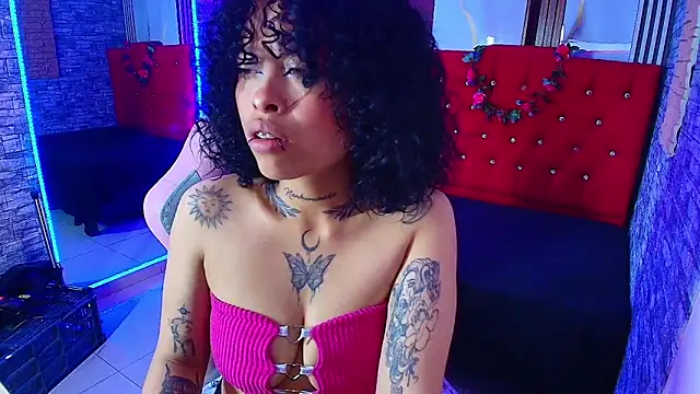 miahernadez303av online show from November 10, 4:06 am