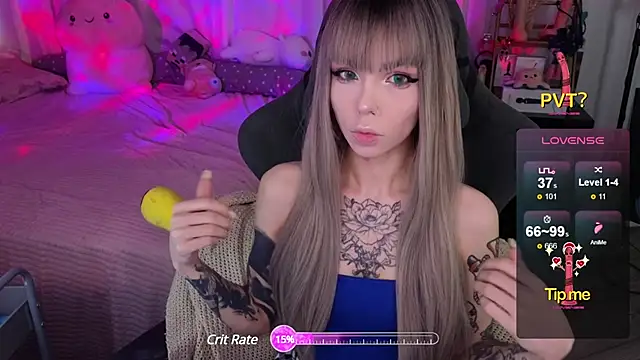 Snapshot of Kerry_Kirk chatting on February 8, 10:18 am Kerry Kirk online show from February 8, 10:18 am