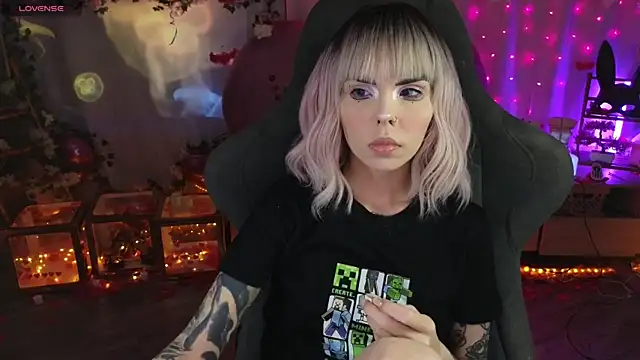 Kerry Kirk online show from February 26, 9:48 pm