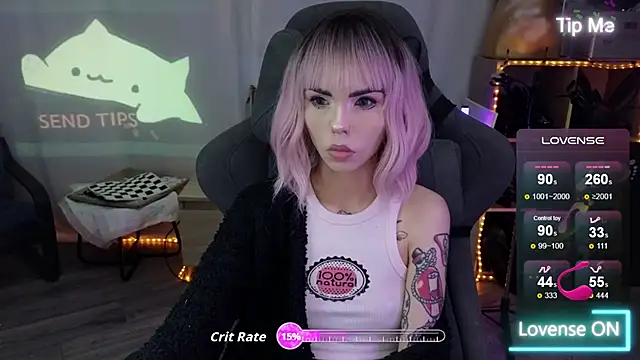 Snapshot of Kerry_Kirk chatting on November 18, 10:13 pm Kerry Kirk online show from November 18, 10:13 pm