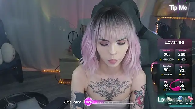 Snapshot of Kerry_Kirk chatting on November 24, 10:32 pm Kerry Kirk online show from November 24, 10:32 pm