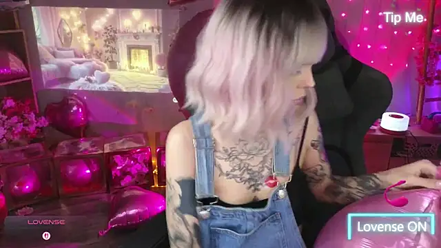 Kerry Kirk online show from February 10, 9:58 pm