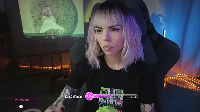 Kerry Kirk online show from February 4, 9:32 pm