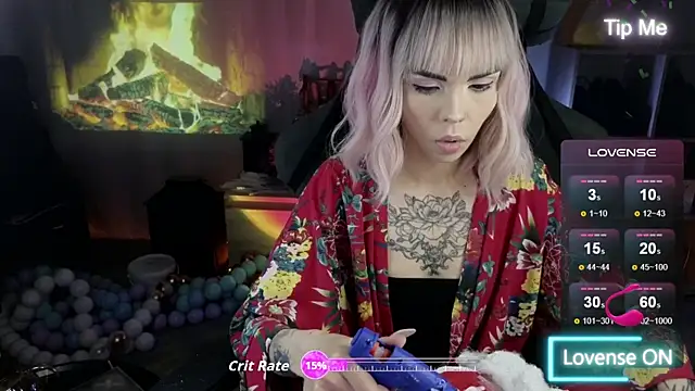 Snapshot of Kerry_Kirk chatting on December 16, 9:19 pm Kerry Kirk online show from December 16, 9:19 pm