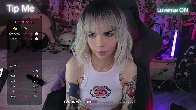 Snapshot of Kerry_Kirk chatting on September 9, 9:57 pm Kerry Kirk online show from September 9, 9:57 pm