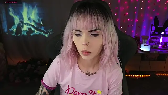 Kerry Kirk online show from March 23, 10:42 pm