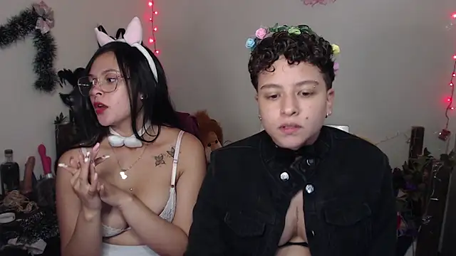 Snapshot of Antonella_Cruz02 chatting on December 19, 10:21 pm Antonella Cruz02 online show from December 19, 10:21 pm