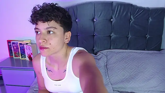 Antonella Cruz02 online show from July 19, 1:25 am