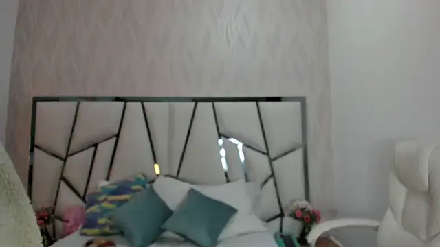  aurora18  online show from February 5, 3:02 am