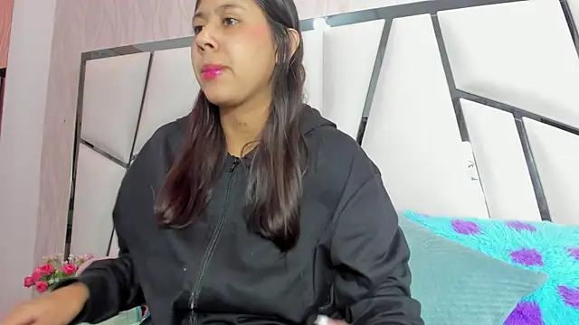  aurora18  online show from April 2, 3:13 am