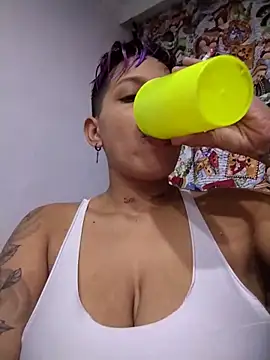 Dirty Zoe online show from January 8, 3:45 am