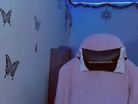 madisonx17 online show from February 12, 10:53 pm