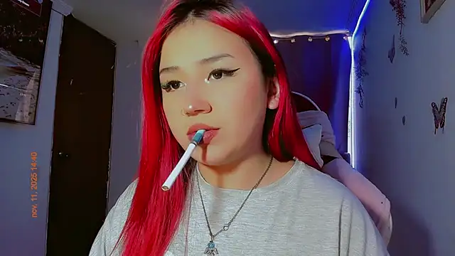 Snapshot of madisonx17 chatting on November 11, 7:41 pm madisonx17 online show from November 11, 7:41 pm