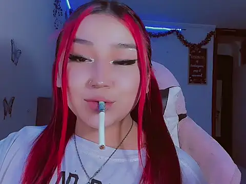 madisonx17 online show from February 6, 10:39 pm