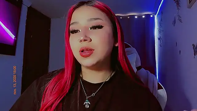 Snapshot of madisonx17 chatting on November 13, 8:02 pm madisonx17 online show from November 13, 8:02 pm