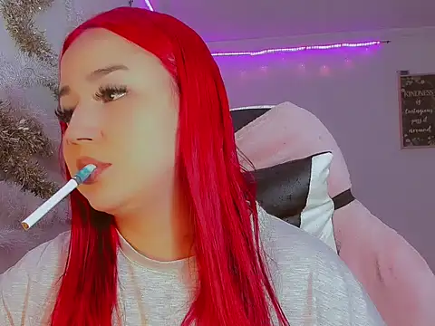 Snapshot of madisonx17 chatting on December 5, 8:39 pm madisonx17 online show from December 5, 8:39 pm