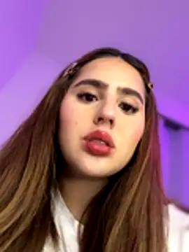 Snapshot of ValerieHilton chatting on December 13, 10:49 pm ValerieHilton online show from December 13, 10:49 pm