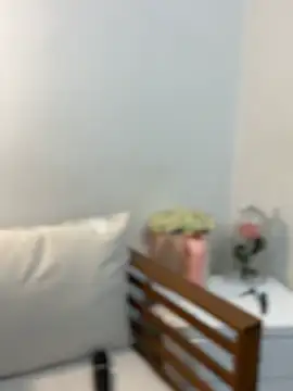 Snapshot of ValerieHilton chatting on March 22, 12:28 am ValerieHilton online show from March 22, 12:28 am