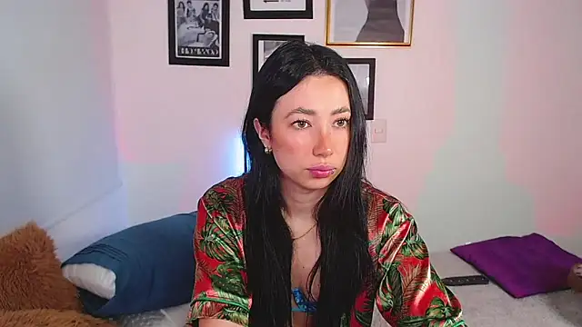 Snapshot of lilyy_evanss chatting on March 17, 11:24 pm lilyy evanss online show from March 17, 11:24 pm