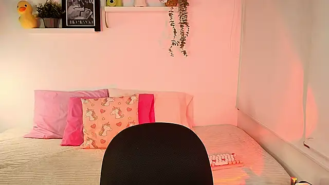 Snapshot of lilyy_evanss chatting on November 26, 11:38 pm lilyy evanss online show from November 26, 11:38 pm