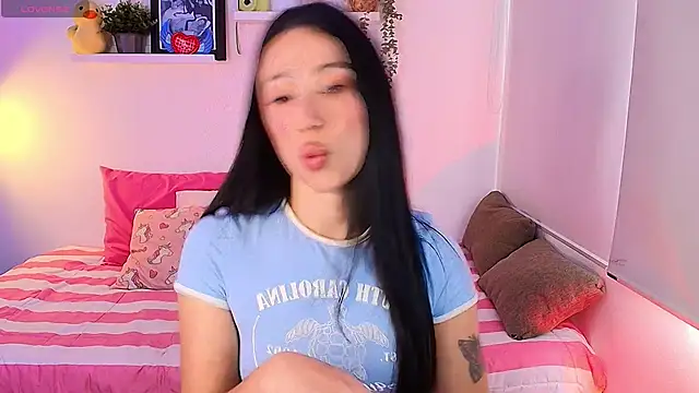 lilyy evanss online show from March 6, 8:48 pm
