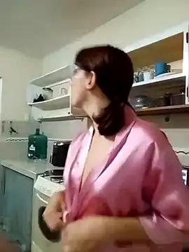 Snapshot of Luna-e-Franco1 chatting on March 23, 3:21 am Luna-e-Franco1 online show from March 23, 3:21 am