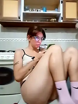 Snapshot of Luna-e-Franco1 chatting on March 17, 4:19 am Luna-e-Franco1 online show from March 17, 4:19 am