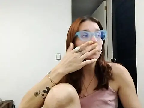 Snapshot of Luna-e-Franco1 chatting on October 19, 1:30 am Luna-e-Franco1 online show from October 19, 1:30 am