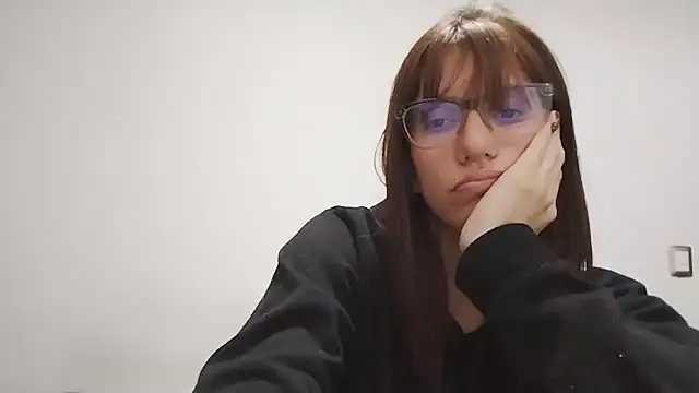 Snapshot of Luna-e-Franco1 chatting on July 3, 2:40 am Luna-e-Franco1 online show from July 3, 2:40 am