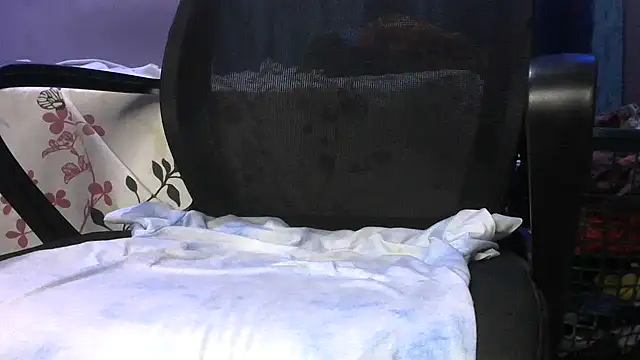 Snapshot of nine9inchdonn chatting on February 4, 4:48 am nine9inchdonn online show from February 4, 4:48 am