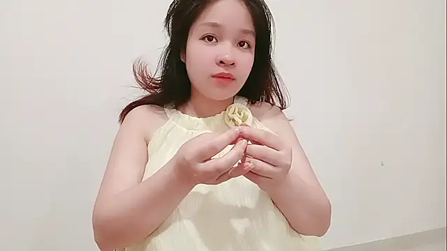 Milajinxi online show from April 13, 1:09 am