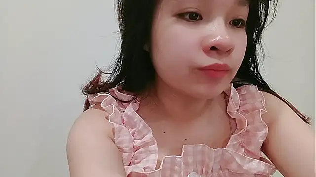 Milajinxi online show from April 10, 1:01 am