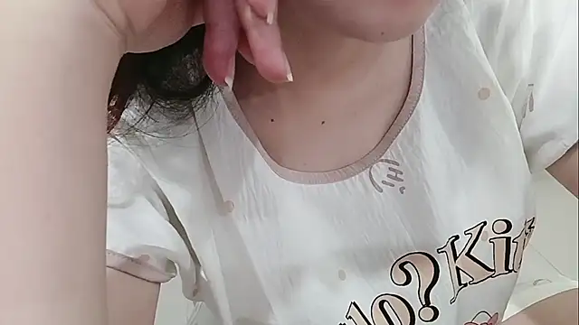 Milajinxi online show from April 29, 1:10 am
