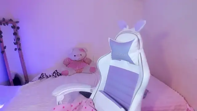 Anastasia1213 online show from April 16, 11:40 pm