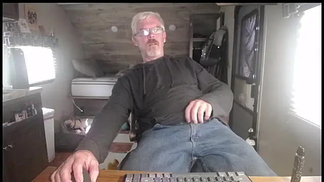 Snapshot of Di9ital069 chatting on November 10, 6:35 pm Di9ital069 online show from November 10, 6:35 pm