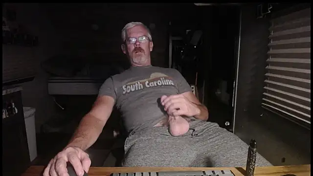 Snapshot of Di9ital069 chatting on October 31, 3:25 am Di9ital069 online show from October 31, 3:25 am