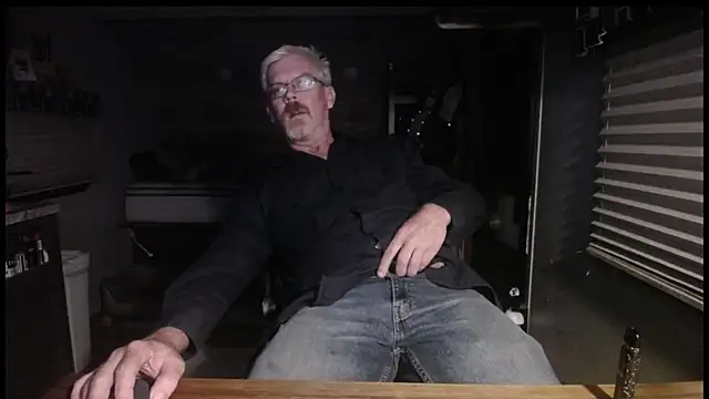 Snapshot of Di9ital069 chatting on October 21, 7:41 am Di9ital069 online show from October 21, 7:41 am