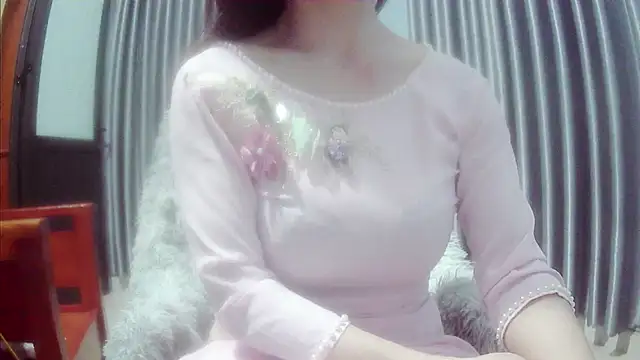 Yii-Ser online show from February 16, 7:01 pm