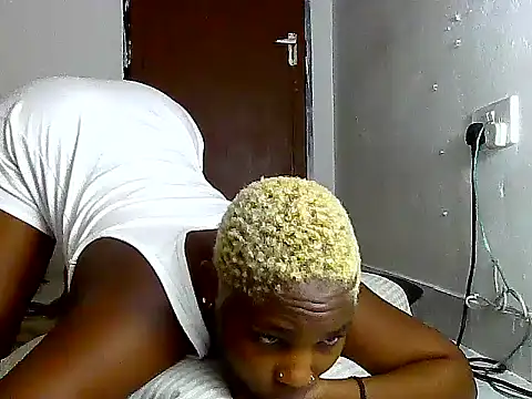 SexyKimberly23 online show from December 15, 7:52 pm