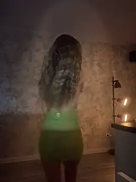 SonyaD  online show from April 9, 2:57 am