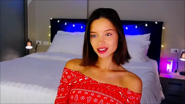 wow Mia online show from December 12, 2:48 am