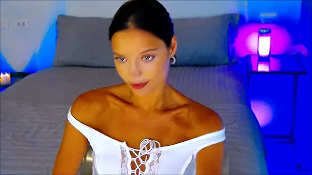 wow Mia online show from February 7, 5:20 am