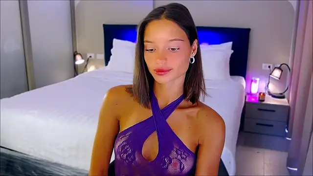 wow Mia online show from March 3, 2:11 am