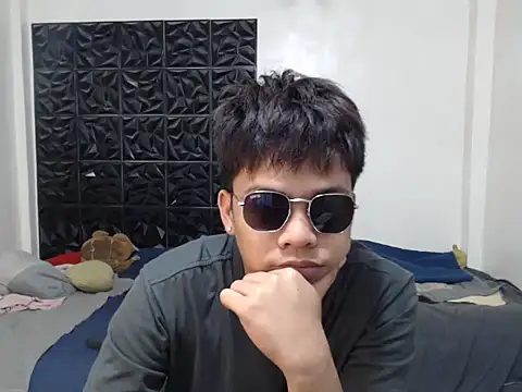 Prince hottie online show from October 14, 8:37 am
