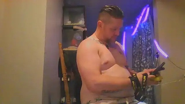 Buddy Cuck online show from November 20, 7:36 pm